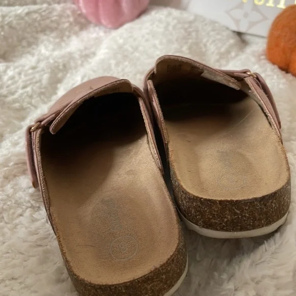 Cat and Jack Girl Mules - Picture 8 of 8